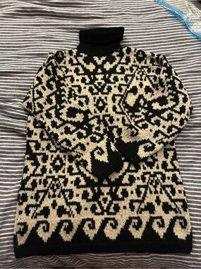 Peruvian Connection Black and Cream Patterned Turtleneck Sweater